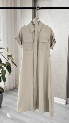 فستان نسائي بقصة قميصية