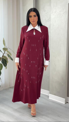 فستان نسائي