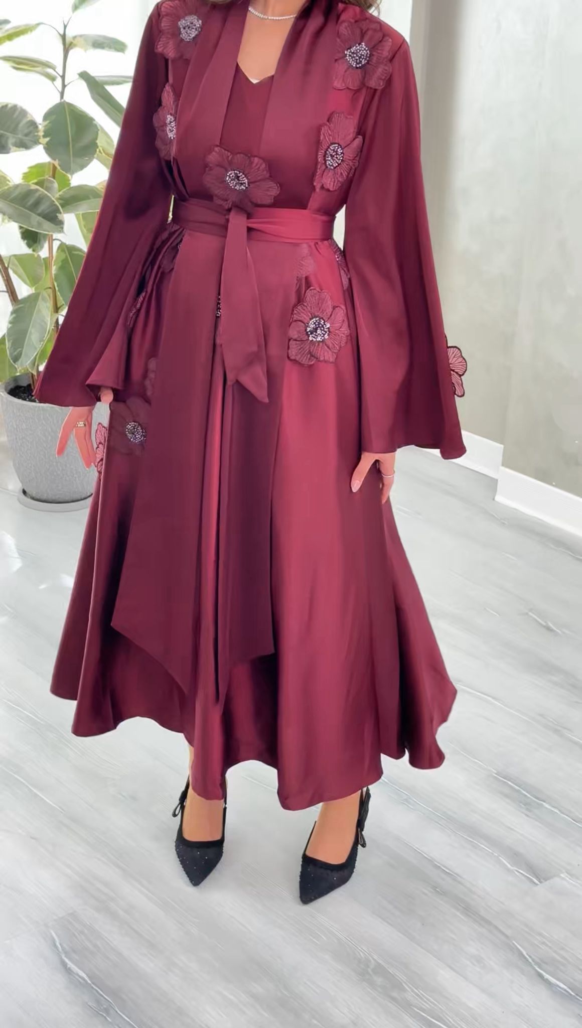 فستان نسائي