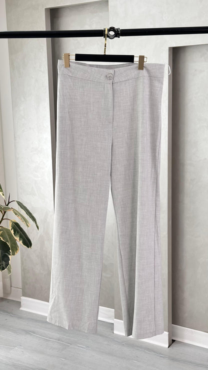 بنطلون نسائي كلاسيكي