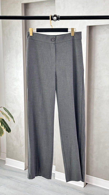 بنطلون نسائي كلاسيكي