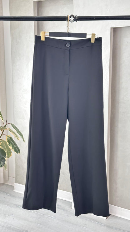 بنطلون نسائي كلاسيكي