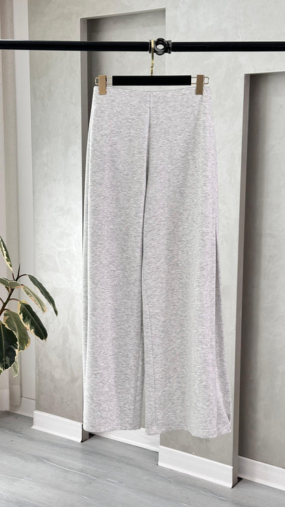 بنطلون نسائي بقصة مستقيمه