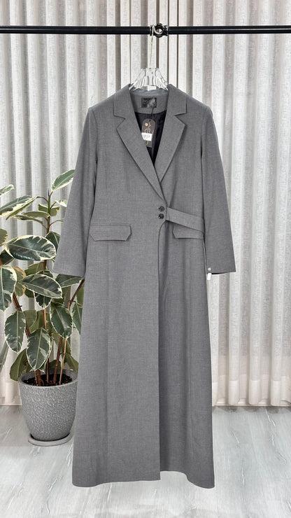 جاكيت نسائي بجيبين