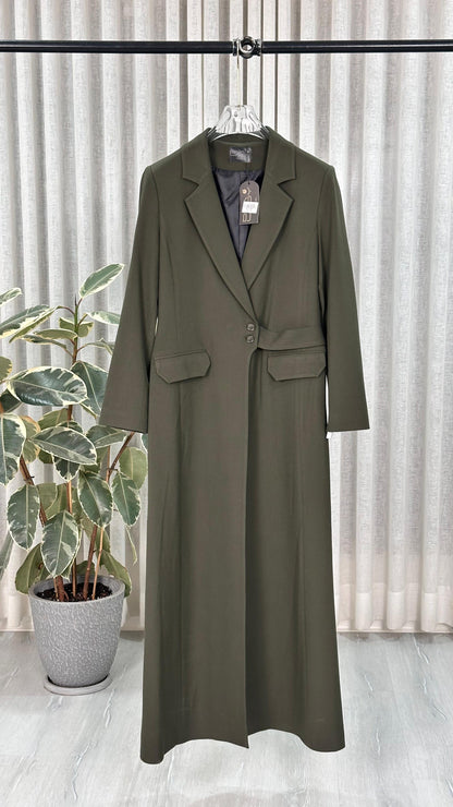 جاكيت نسائي بجيبين