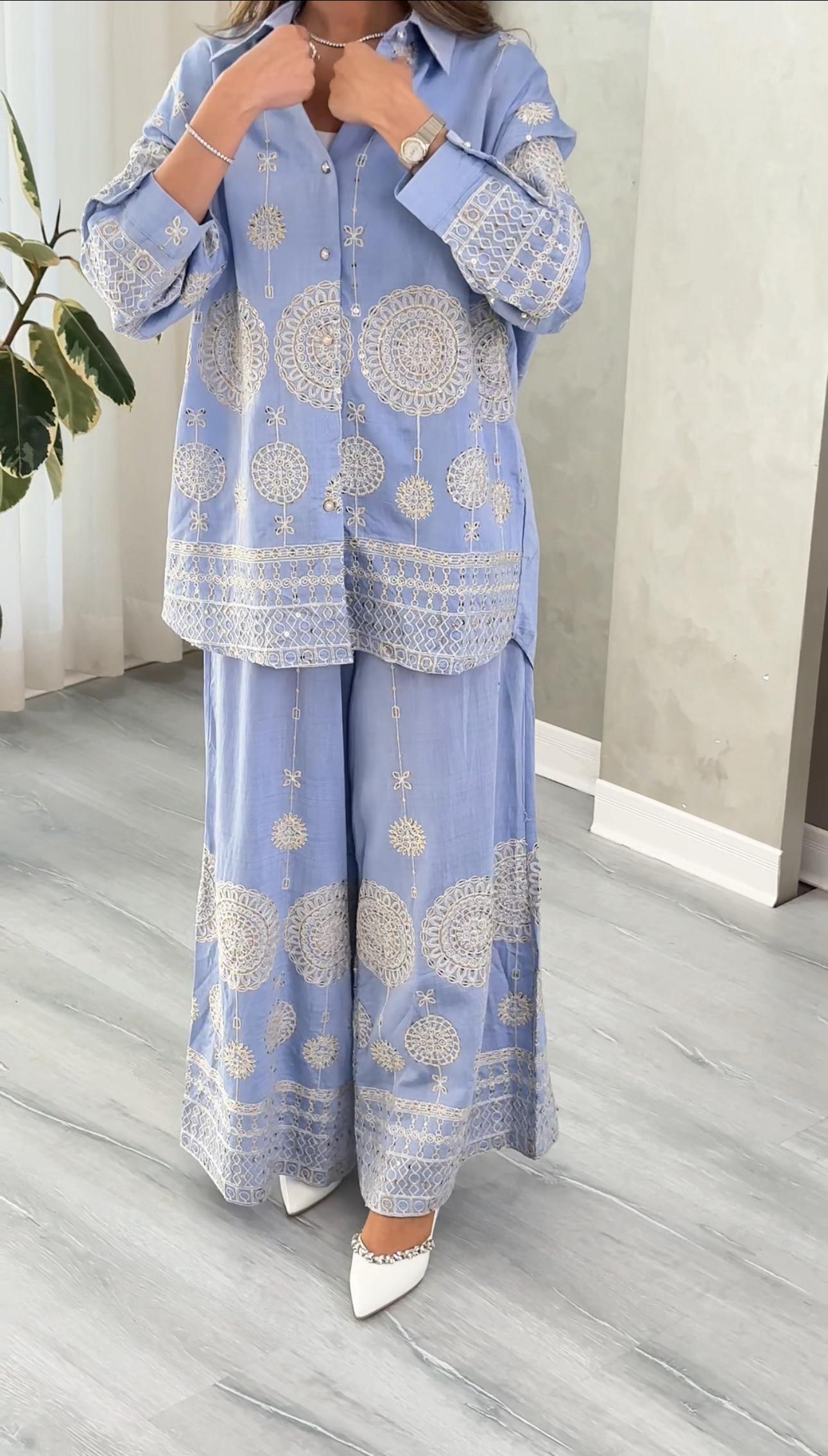 بدلة نسائي