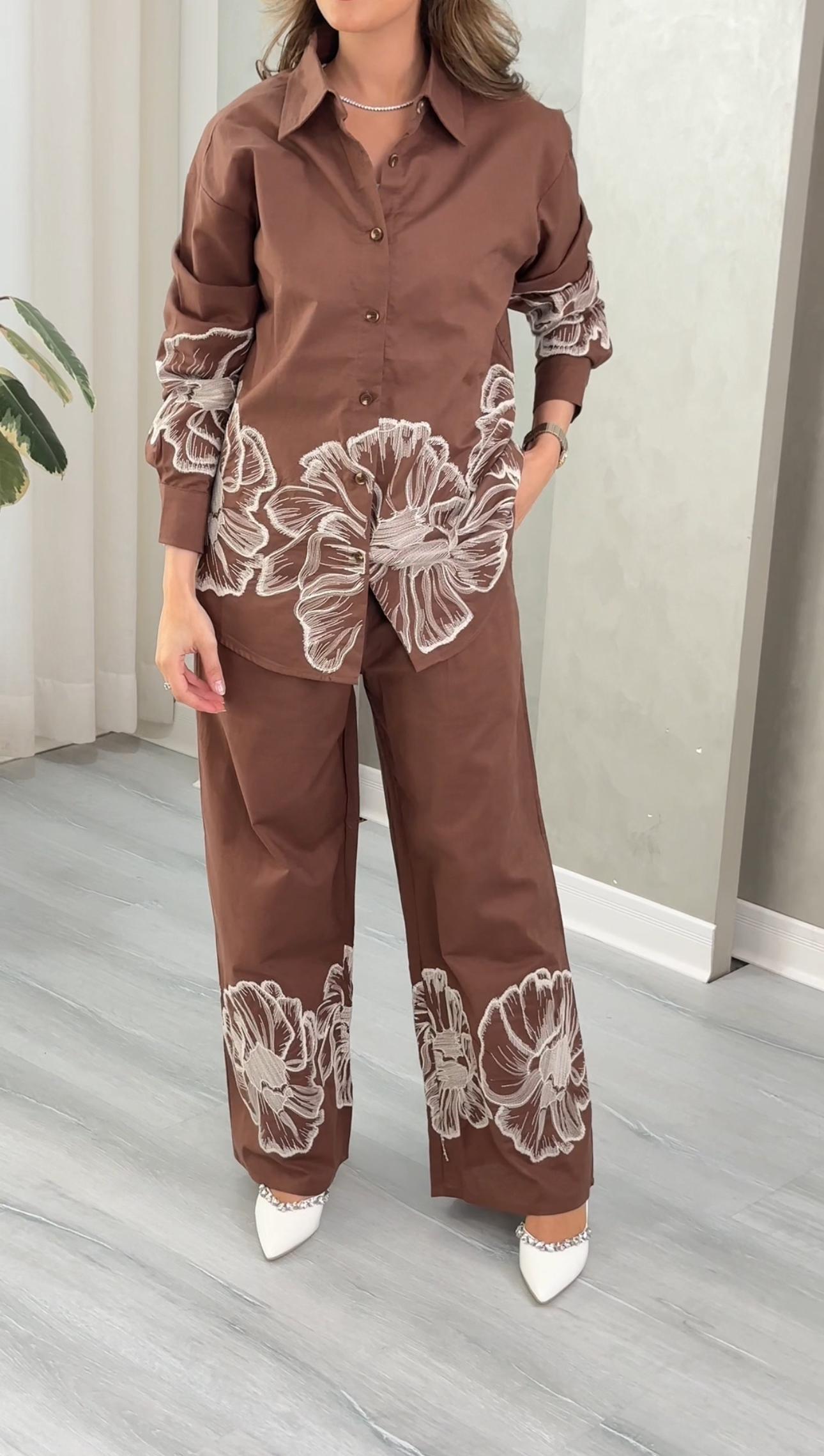 بدلة نسائي