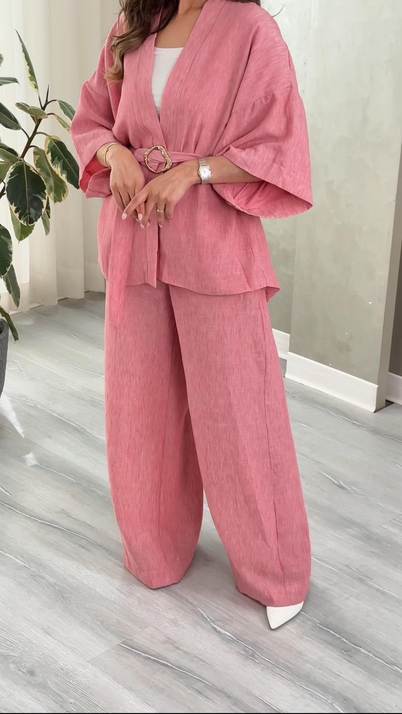 بدلة نسائي