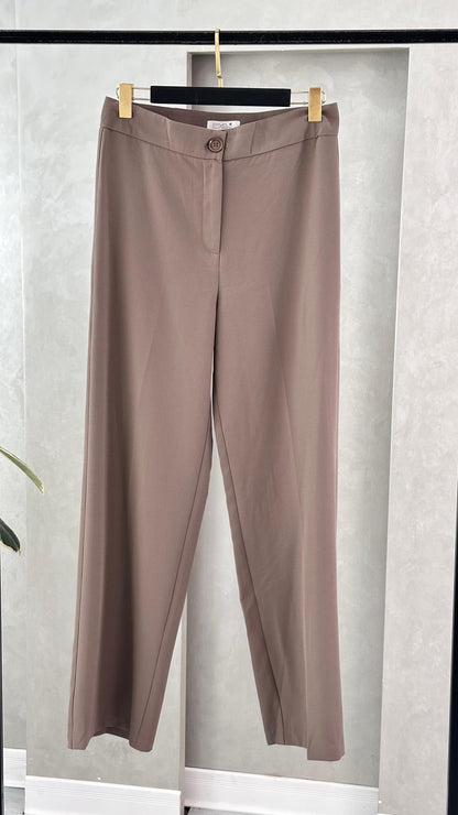 بنطلون نسائي كلاسيكي