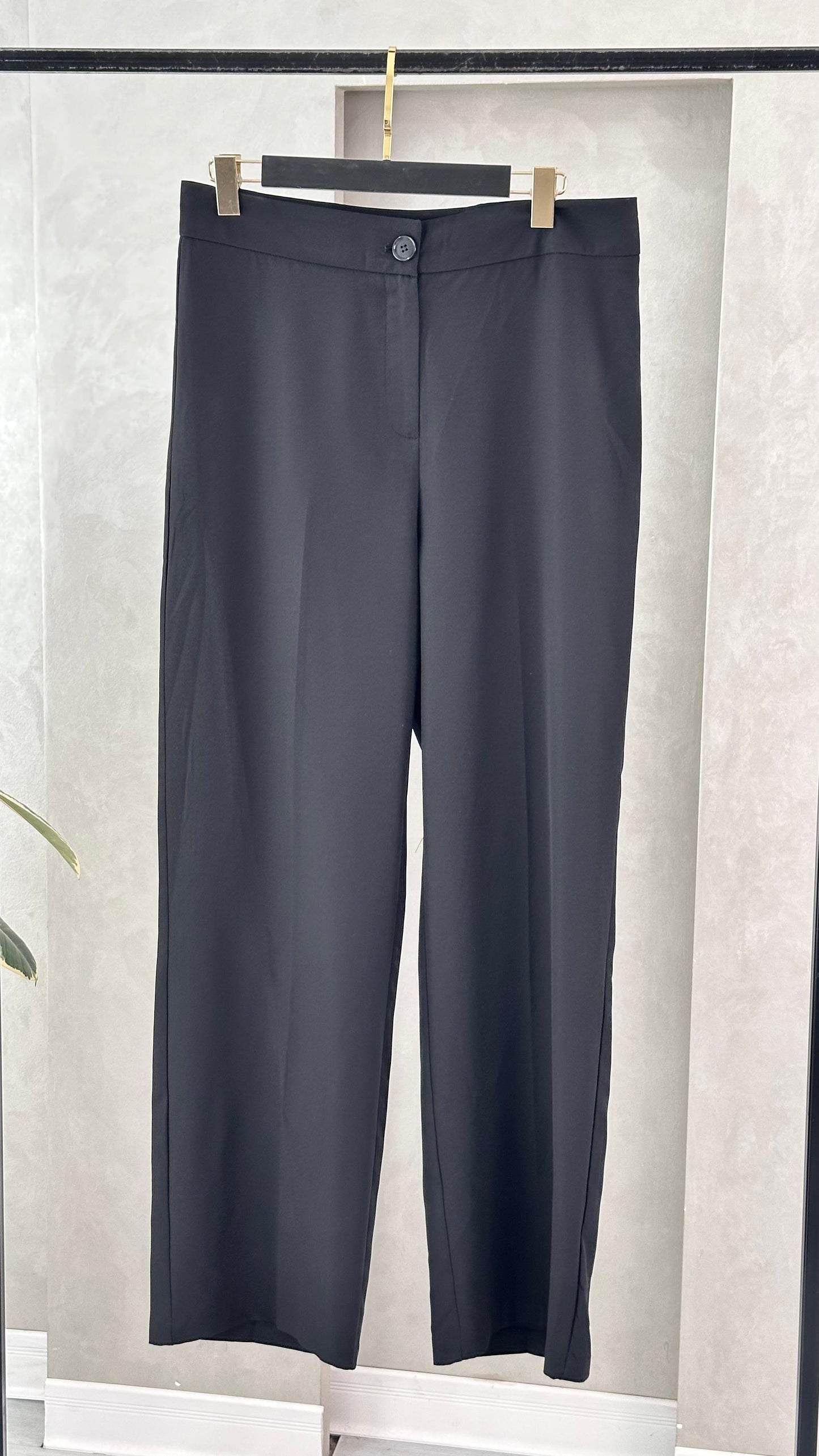 بنطلون نسائي كلاسيكي