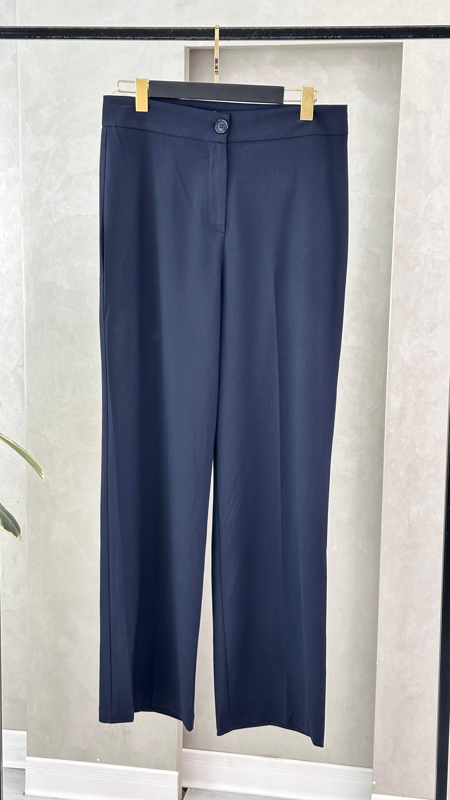 بنطلون نسائي كلاسيكي