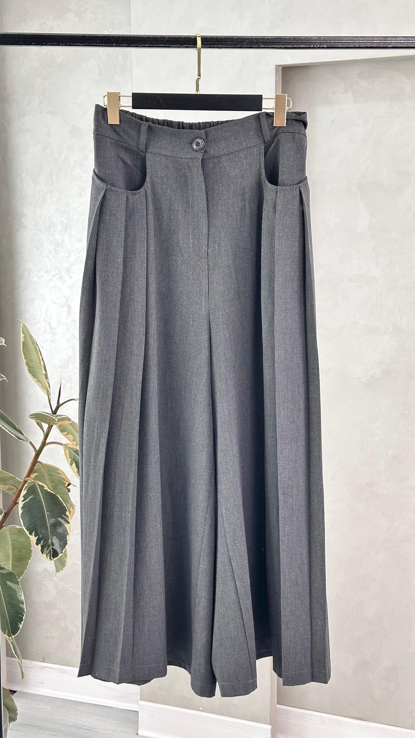 بنطلون نسائي