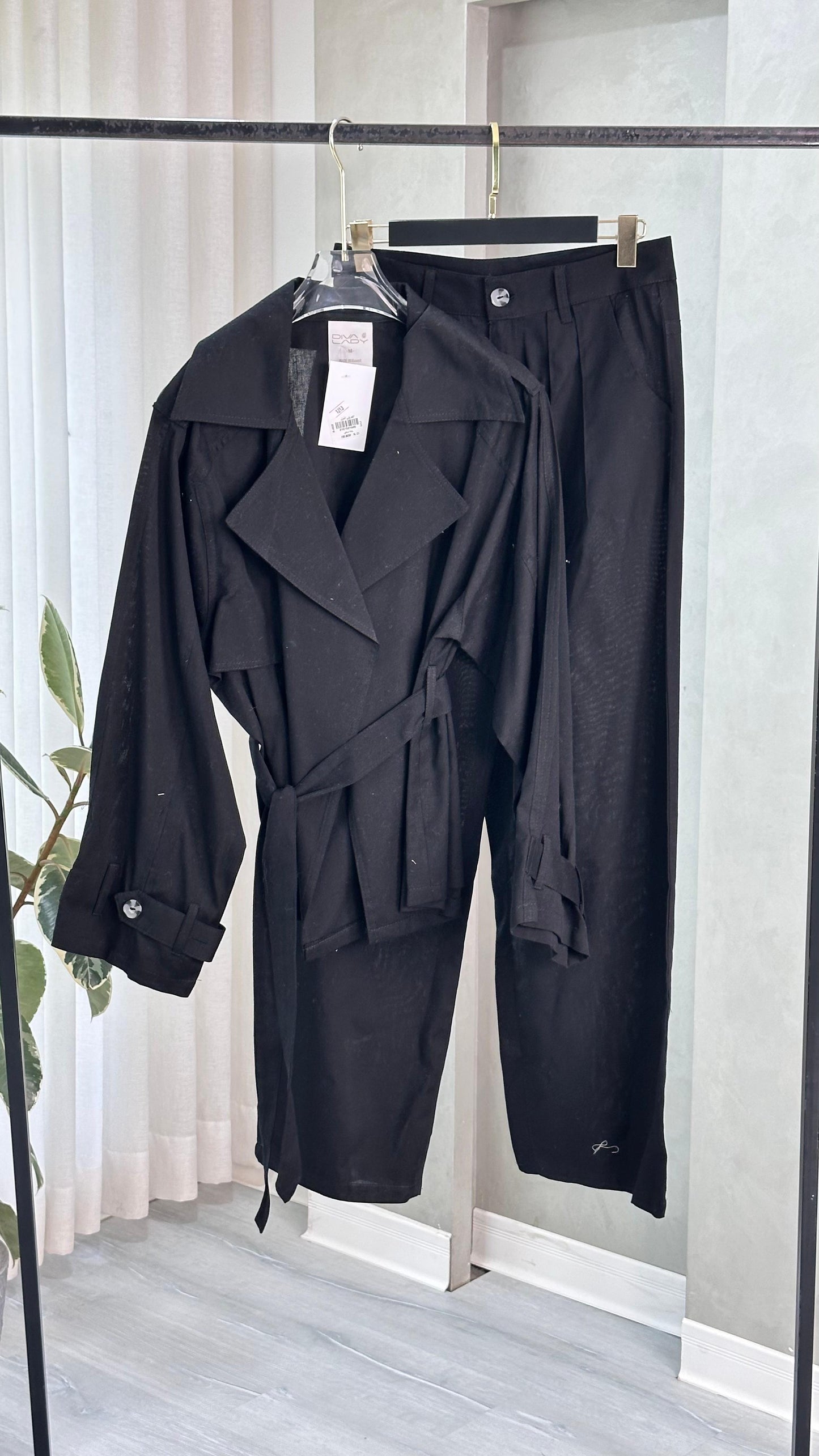 بدلة نسائي فضفاض بحزام