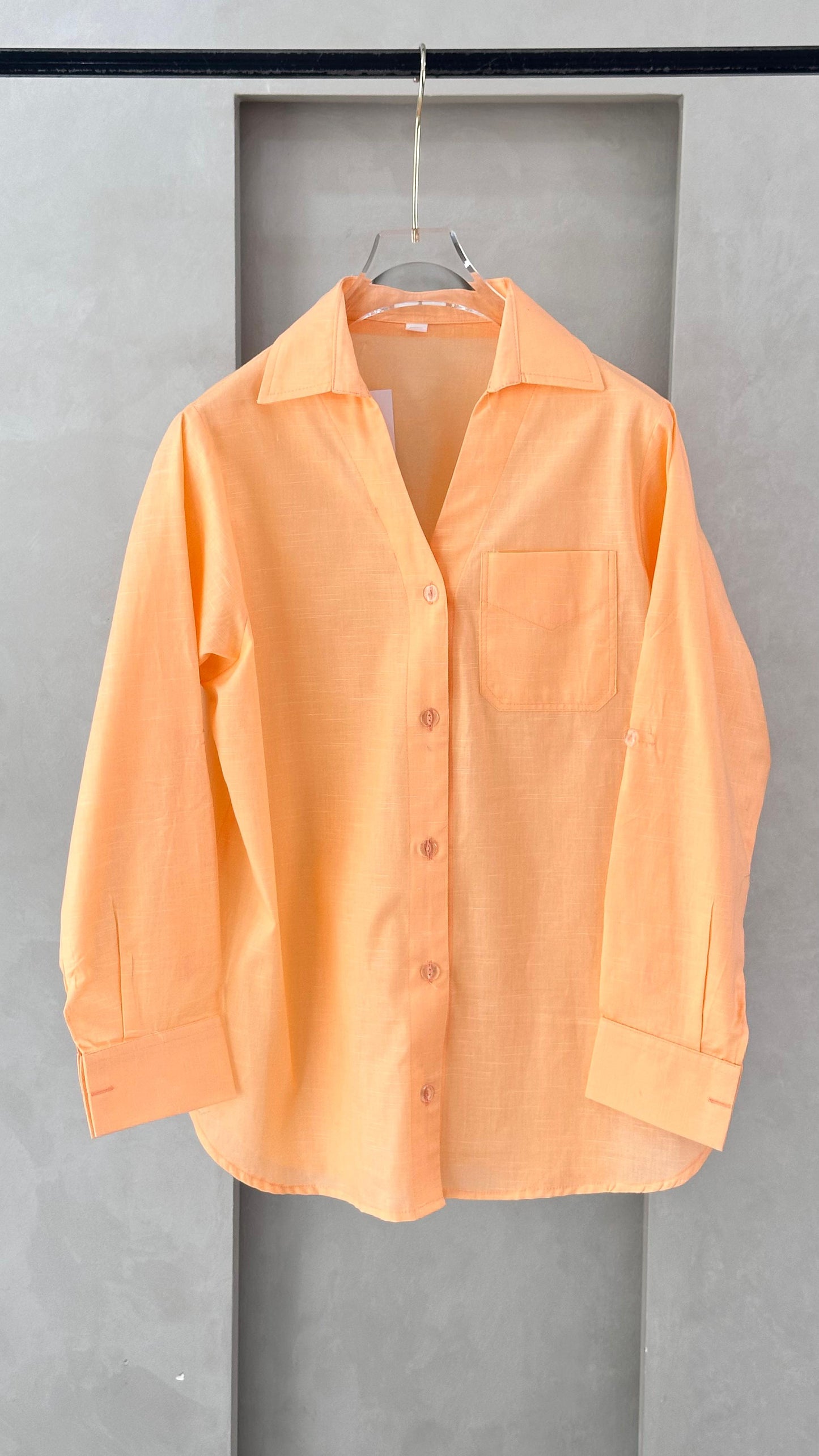 قميص نسائي باكمام طويلة