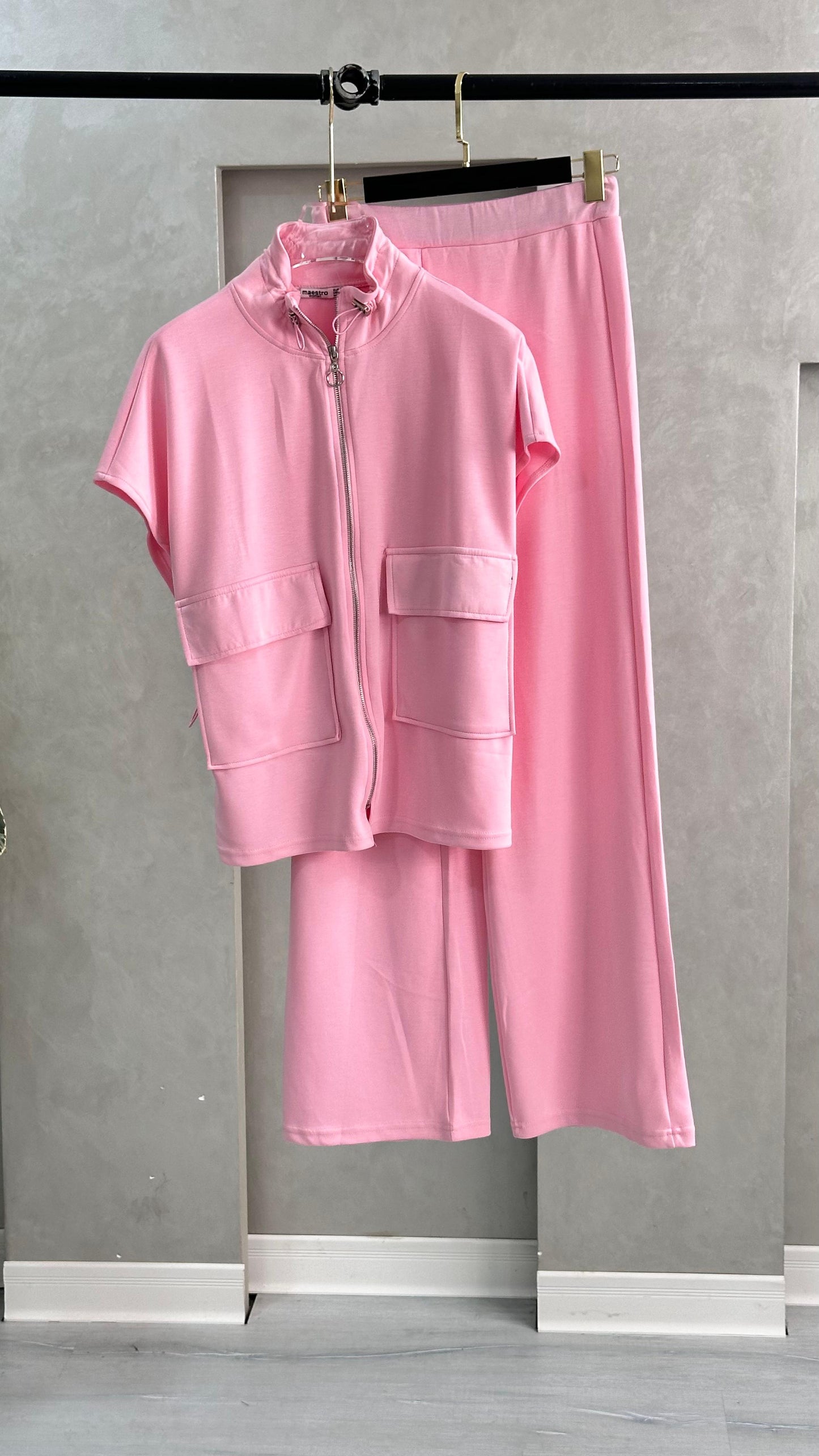 بدلة نسائي نص كم