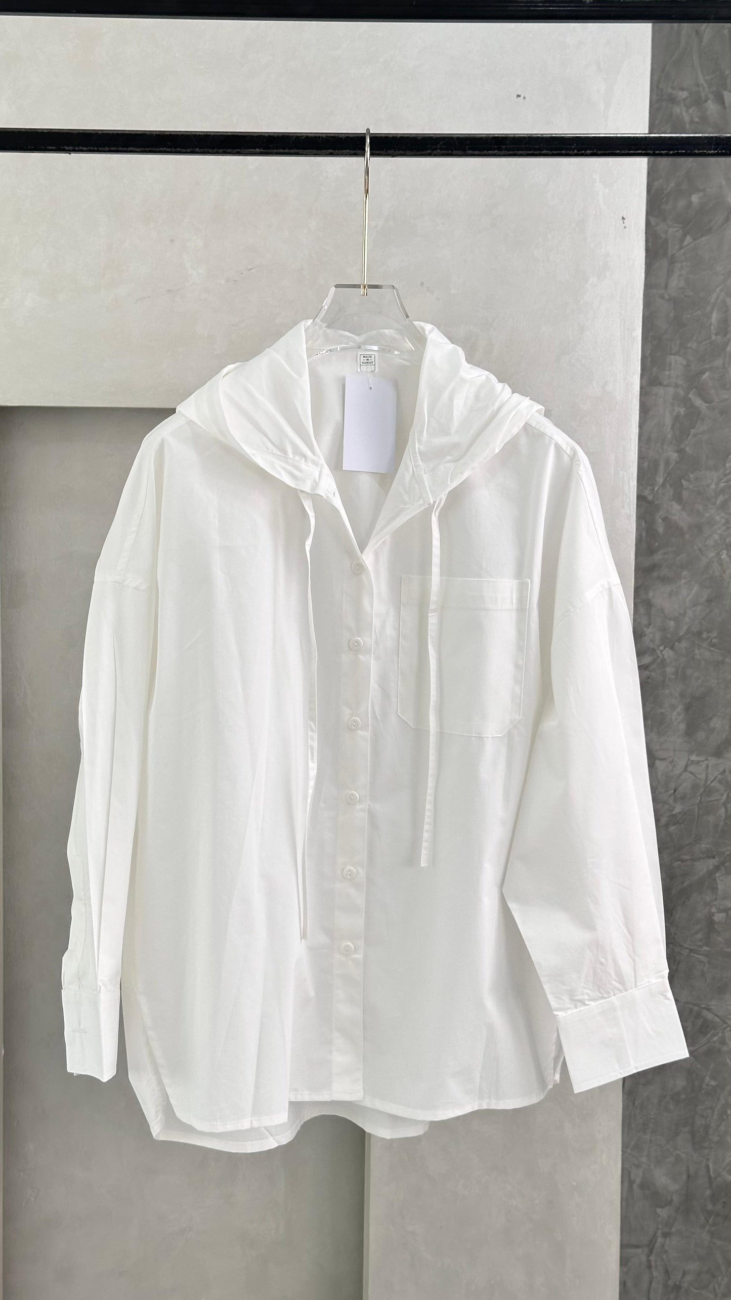 قميص نسائي بطاقية