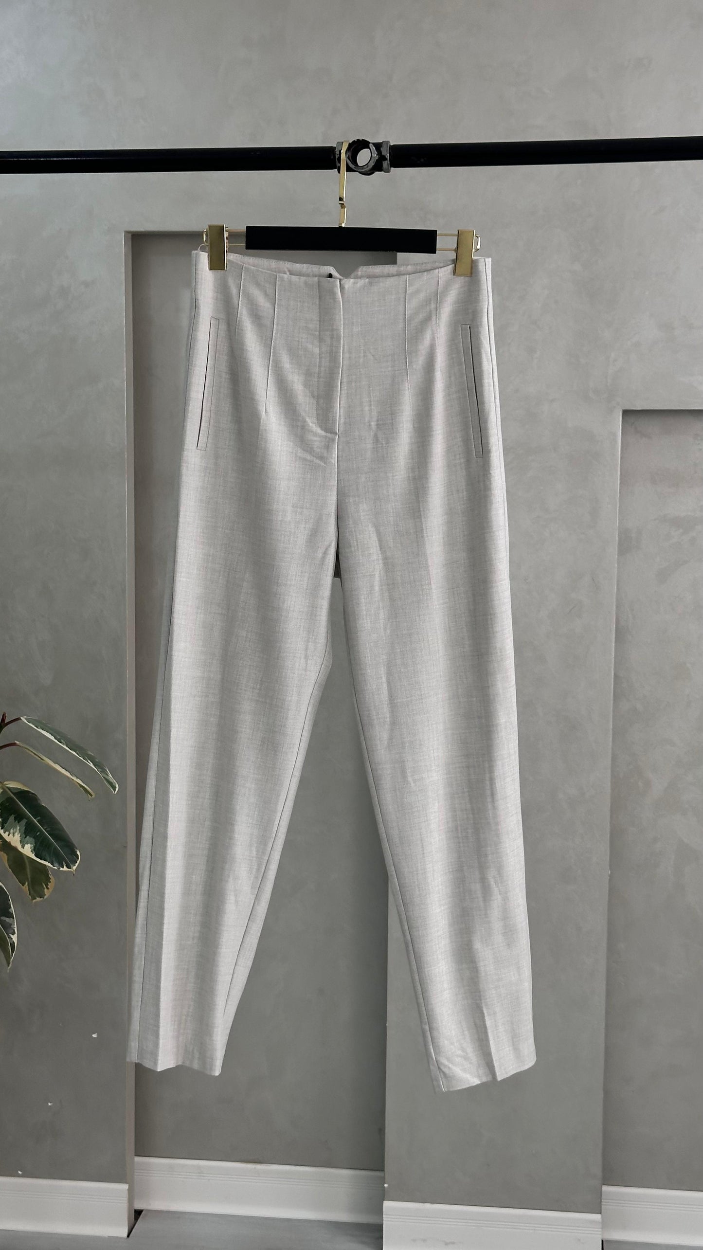 بنطلون نسائي