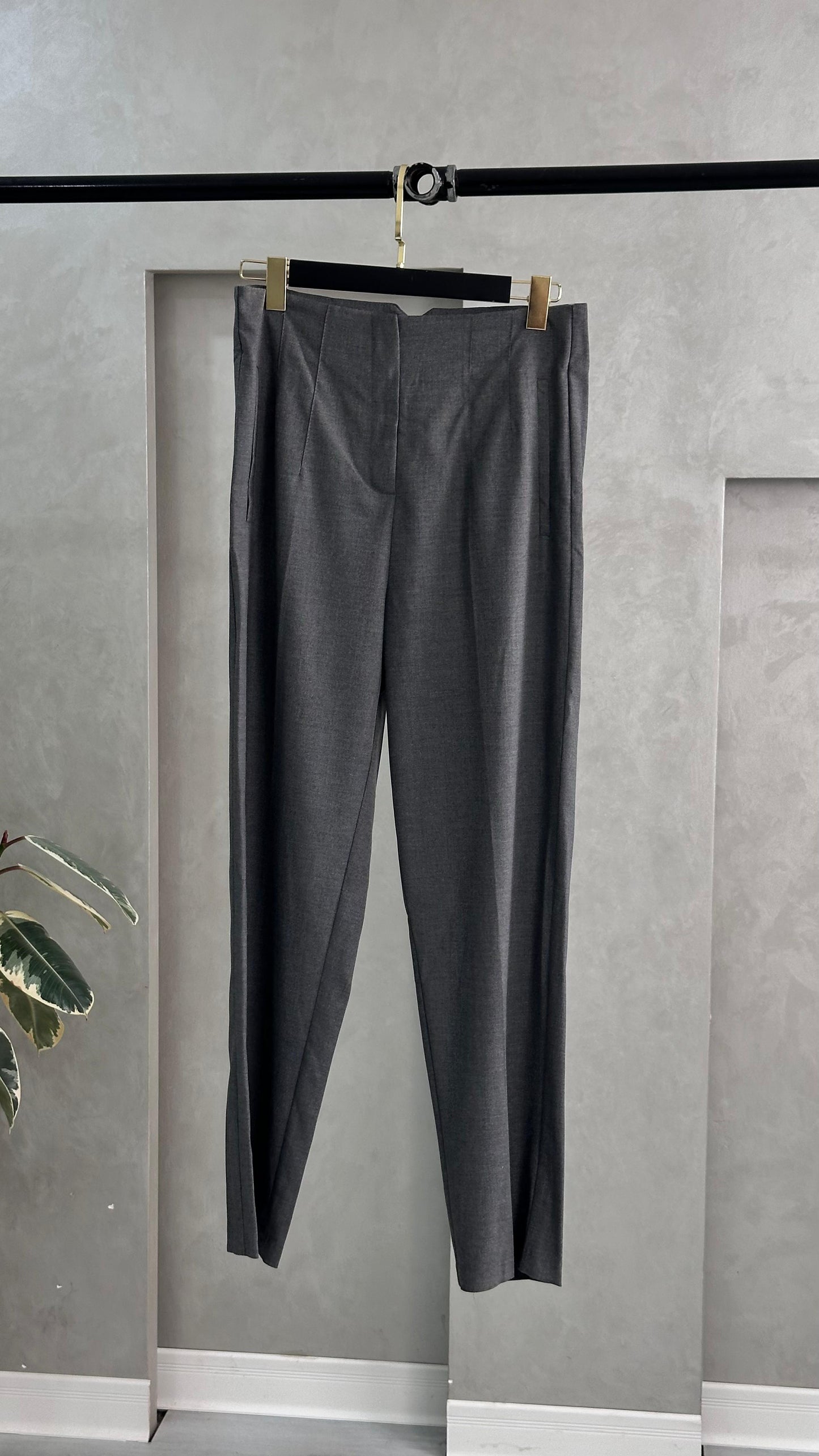 بنطلون نسائي