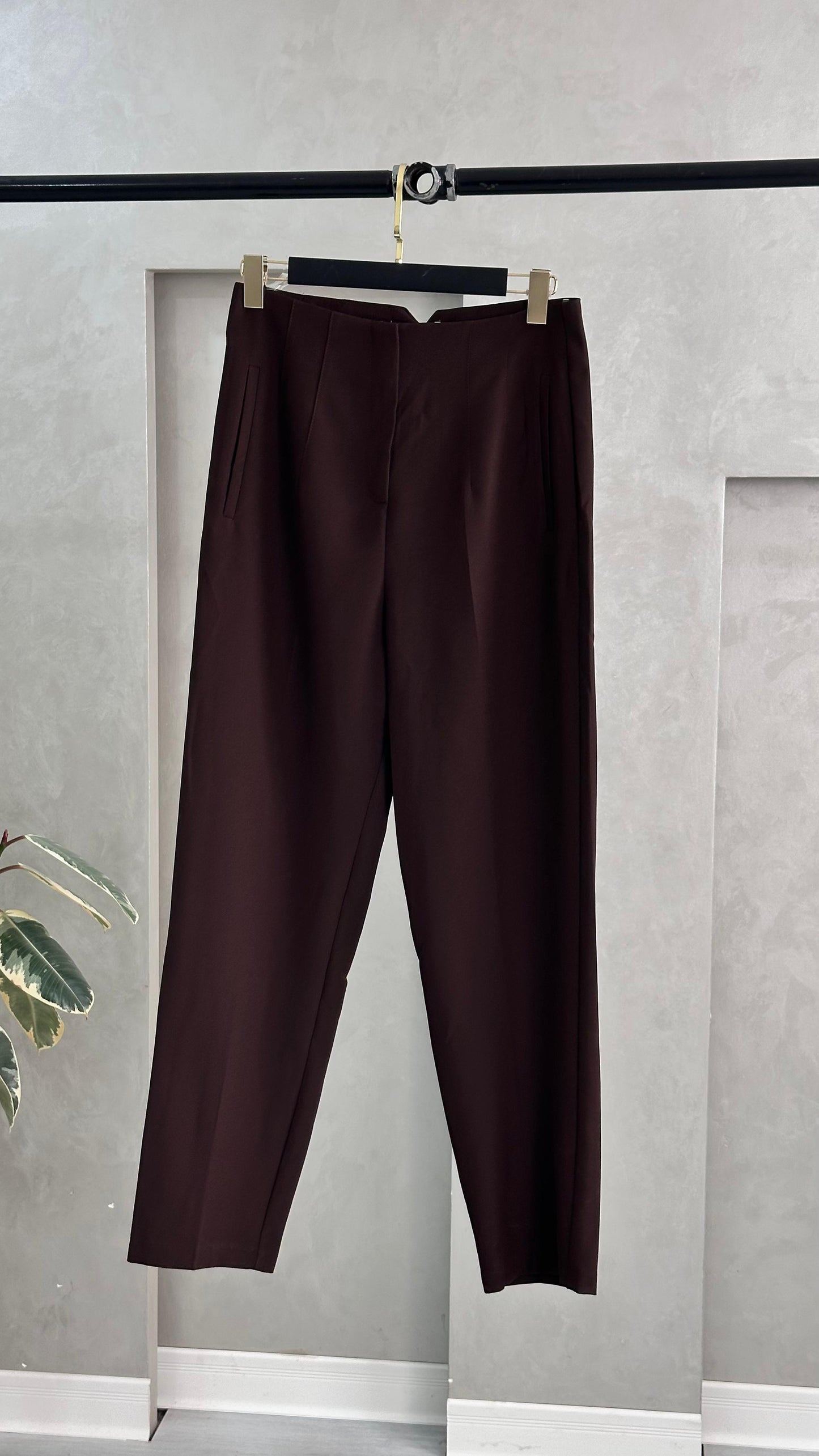 بنطلون نسائي