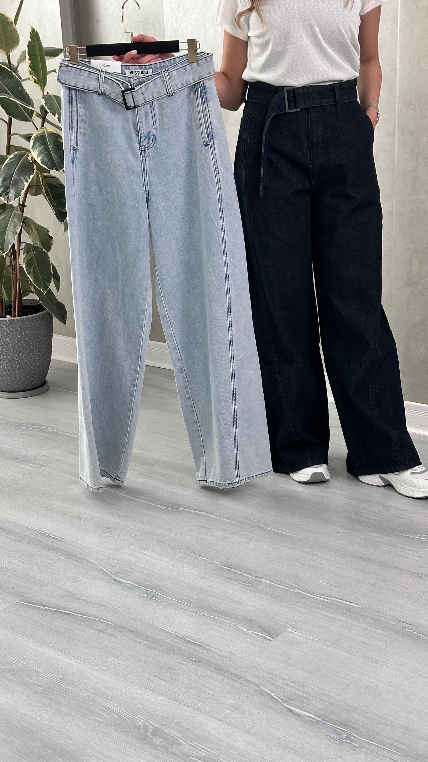 بنطلون نسائي مع حزام