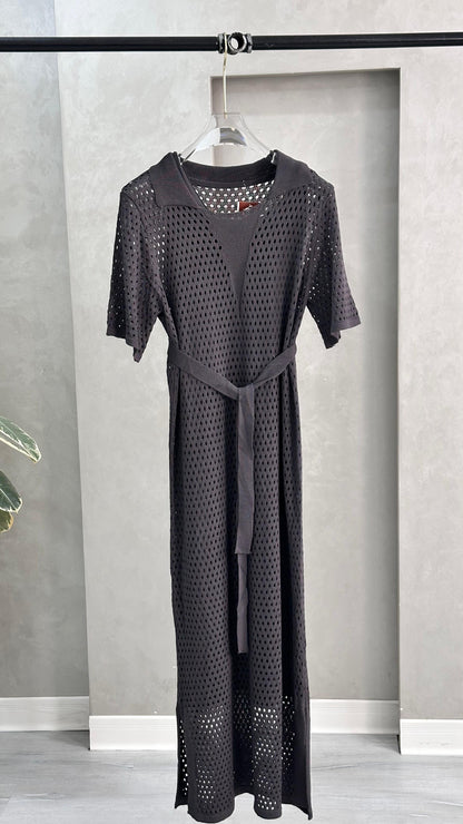 فستان نسائي