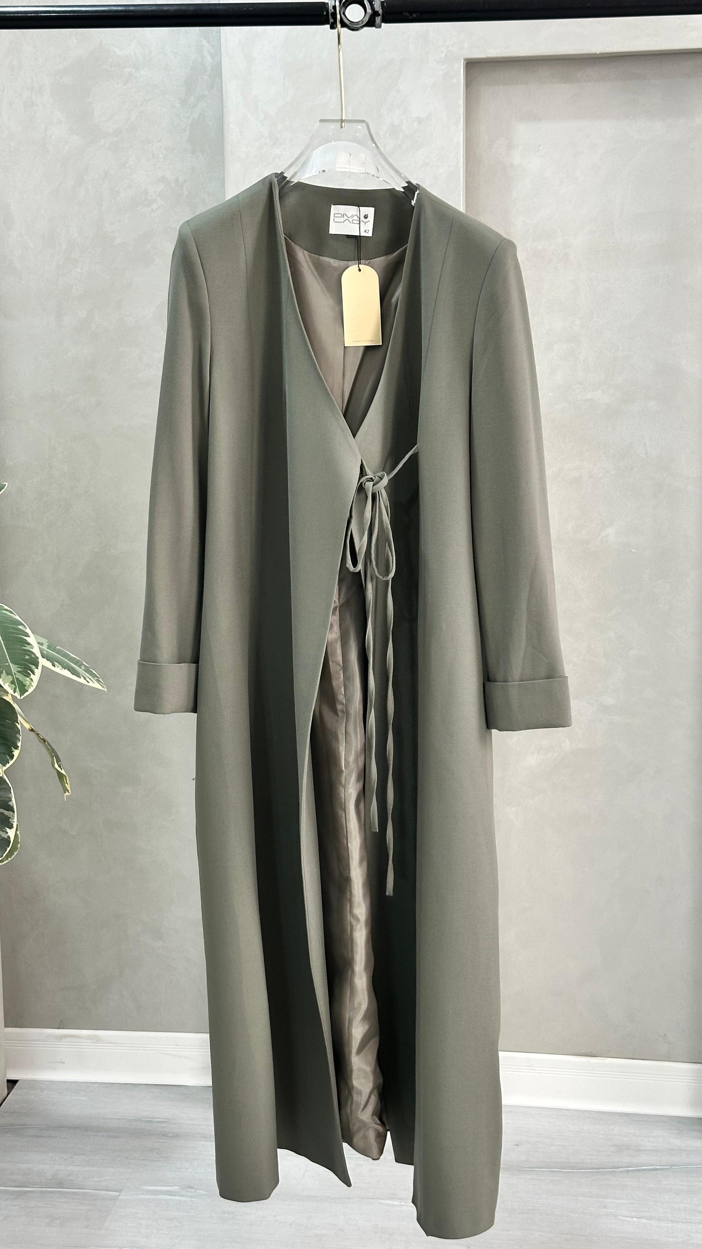 جاكيت نسائي لف طويل