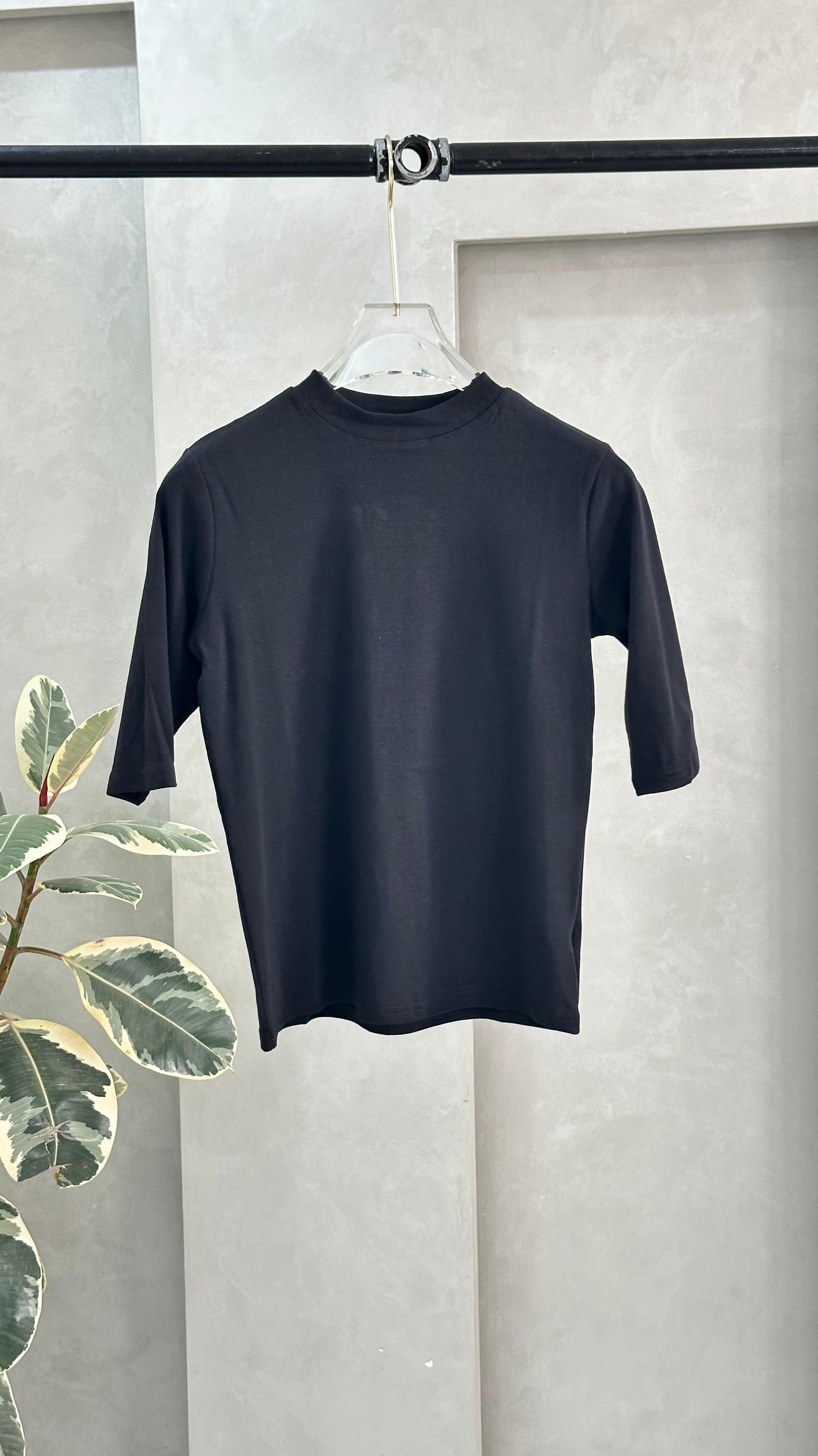 تيشيرت نسائي