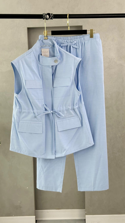 بدلة نسائي بدون اكمام