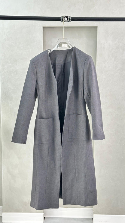 جاكيت طويل ياقة v