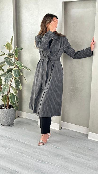 جاكيت طويل مع فولار