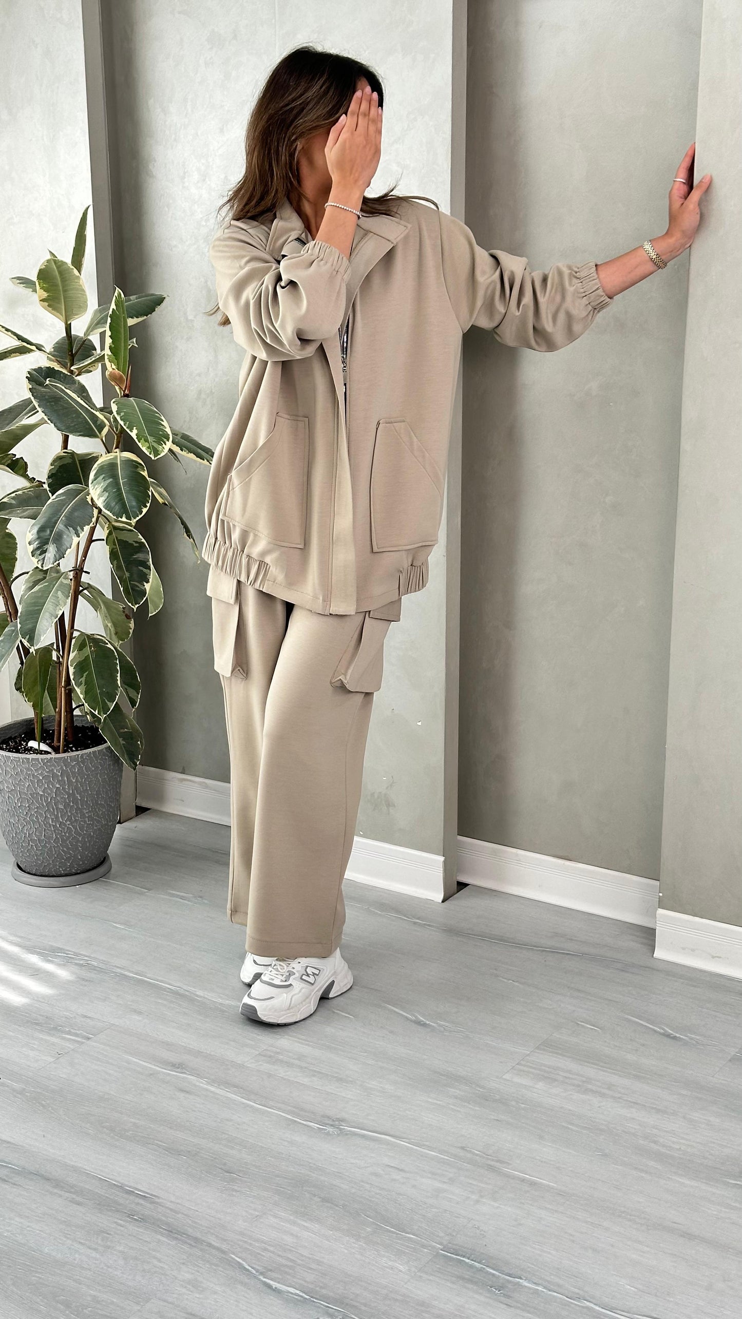 بدلة نسائي كارجو