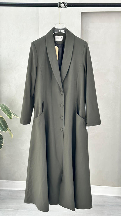 جاكيت نسائي مع ازرار