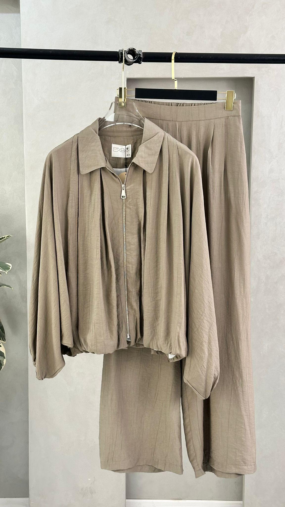 بدلة رسمي فراشة