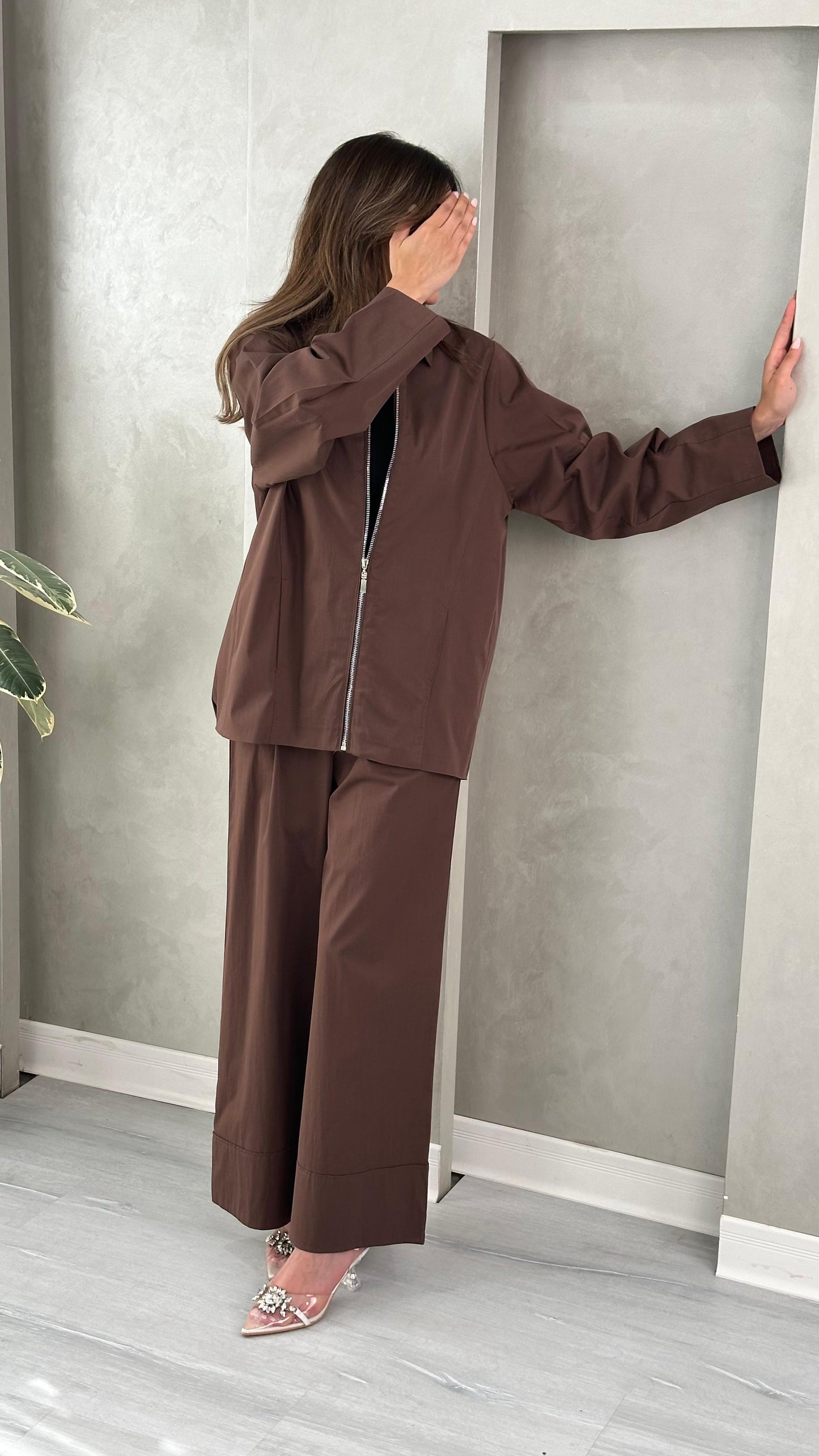 بدلة نسائي سحب