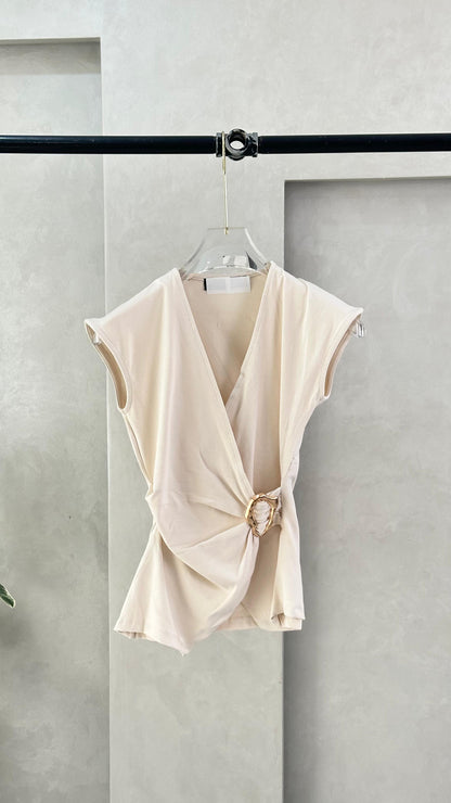 توب نسائي بربطة