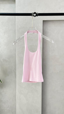 توب نسائي مفتوح