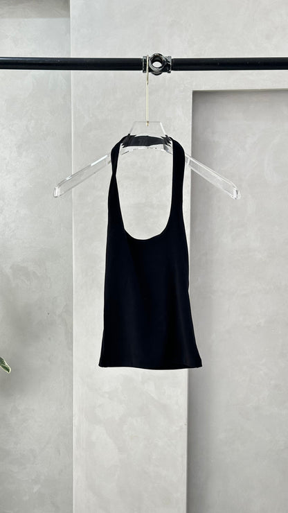 توب نسائي مفتوح