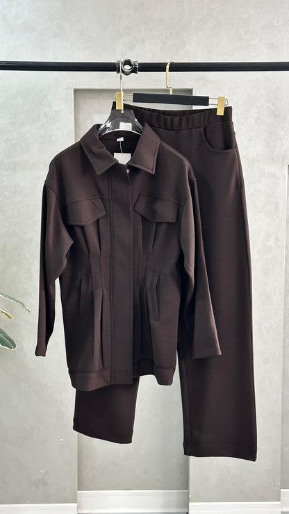 بدلة نسائي بسحاب