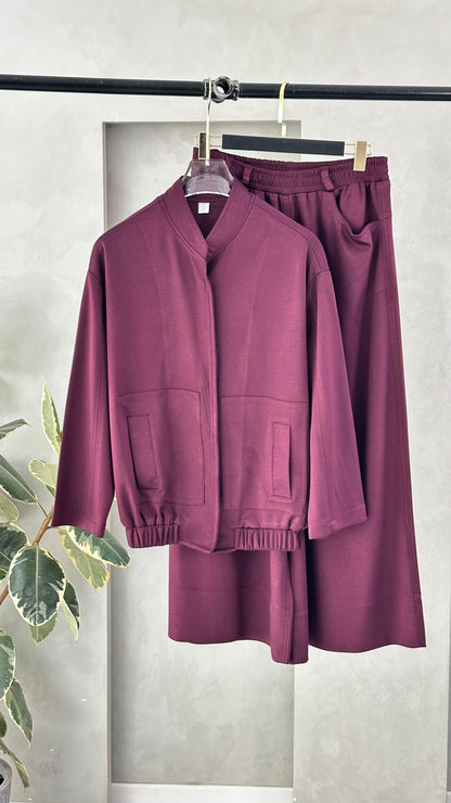 بدلة نسائي بجاكيت مع ازرار