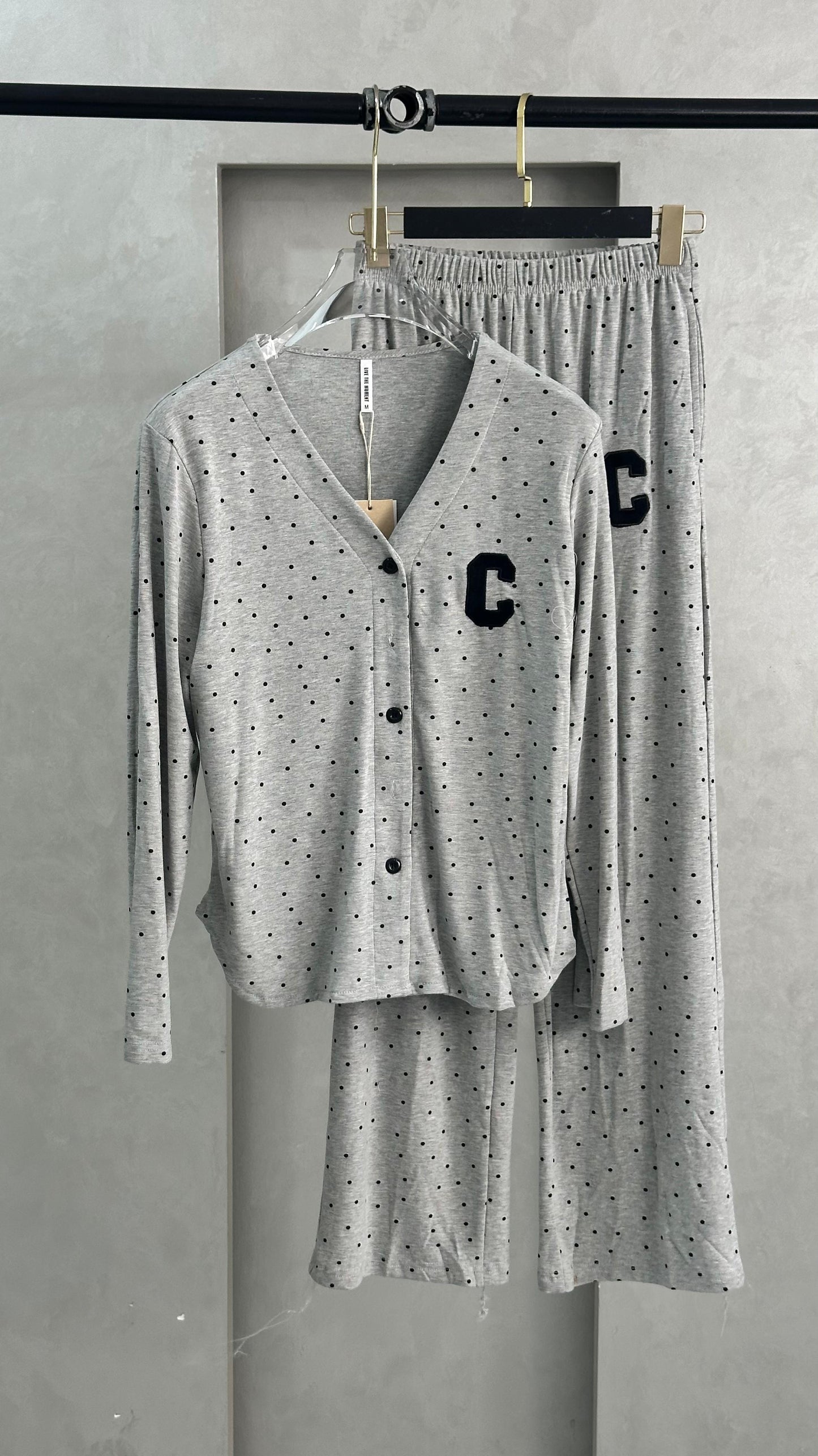 بيجامة نسائي بسيطة