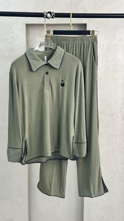 بيجامة نسائي سادة