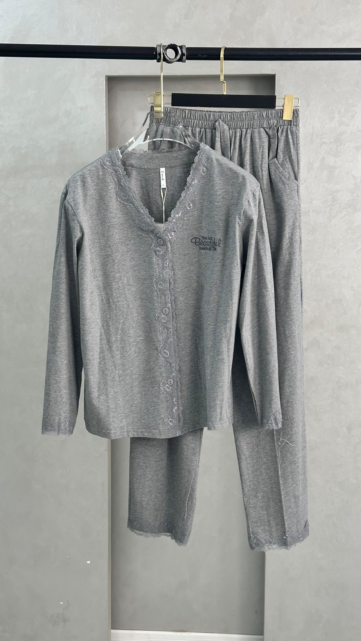 بيجامة نسائي برباط خصر