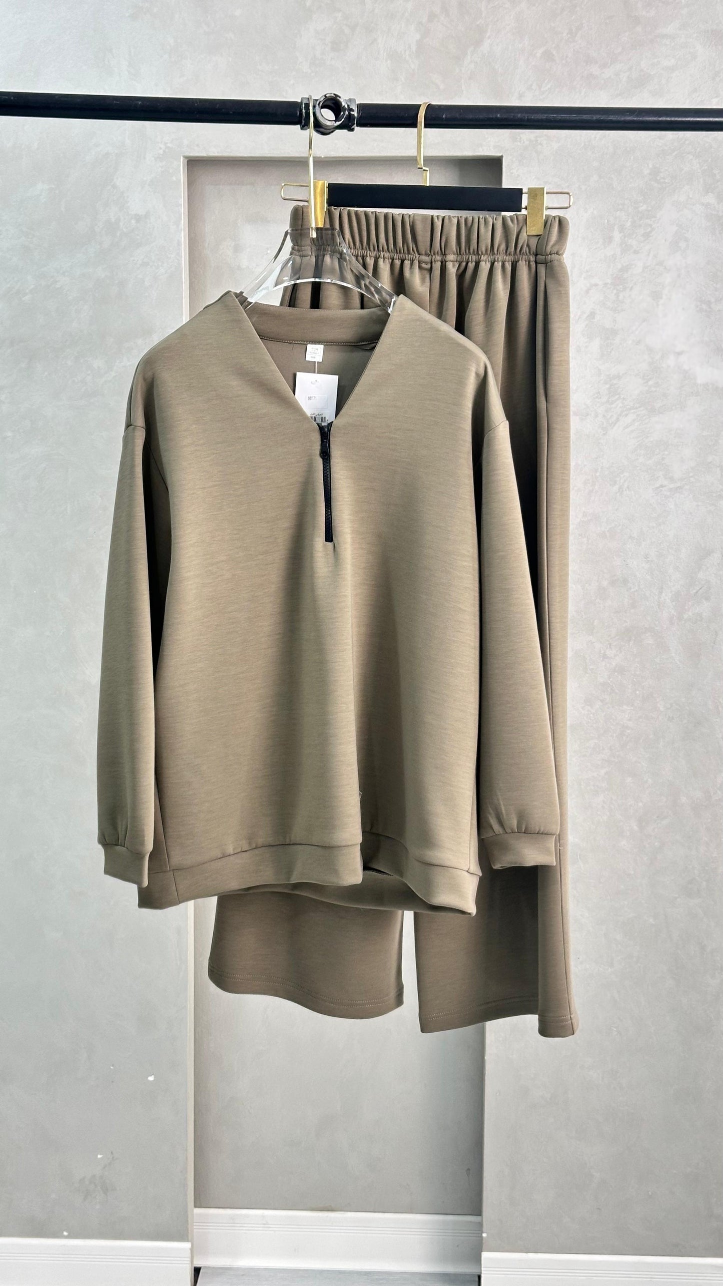 بدلة نسائي مريحة