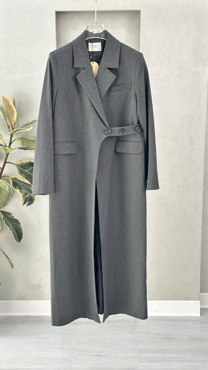 جاكيت حزام ع جنب ازرار