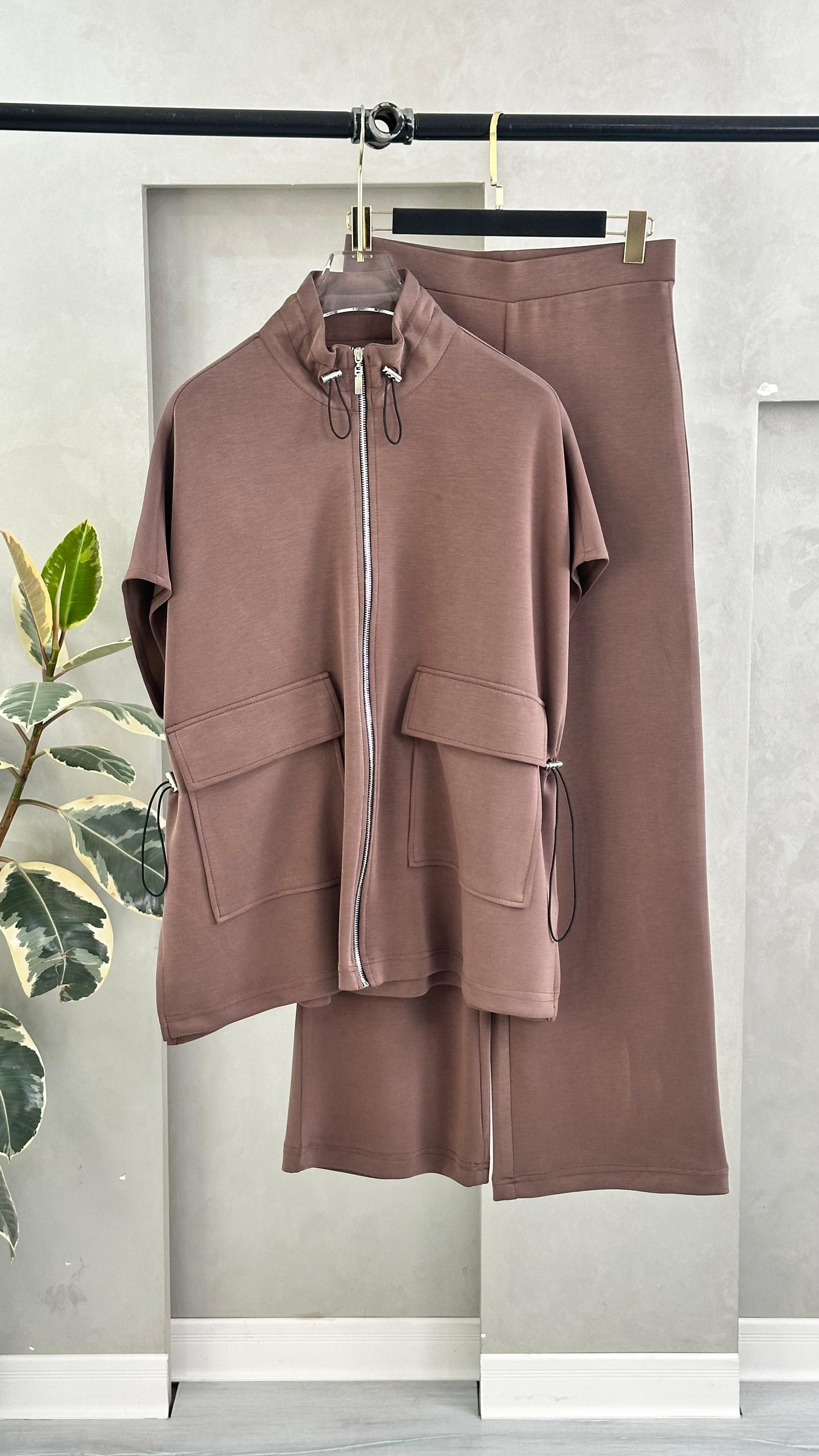 بدلة نسائي جاكيت واسع