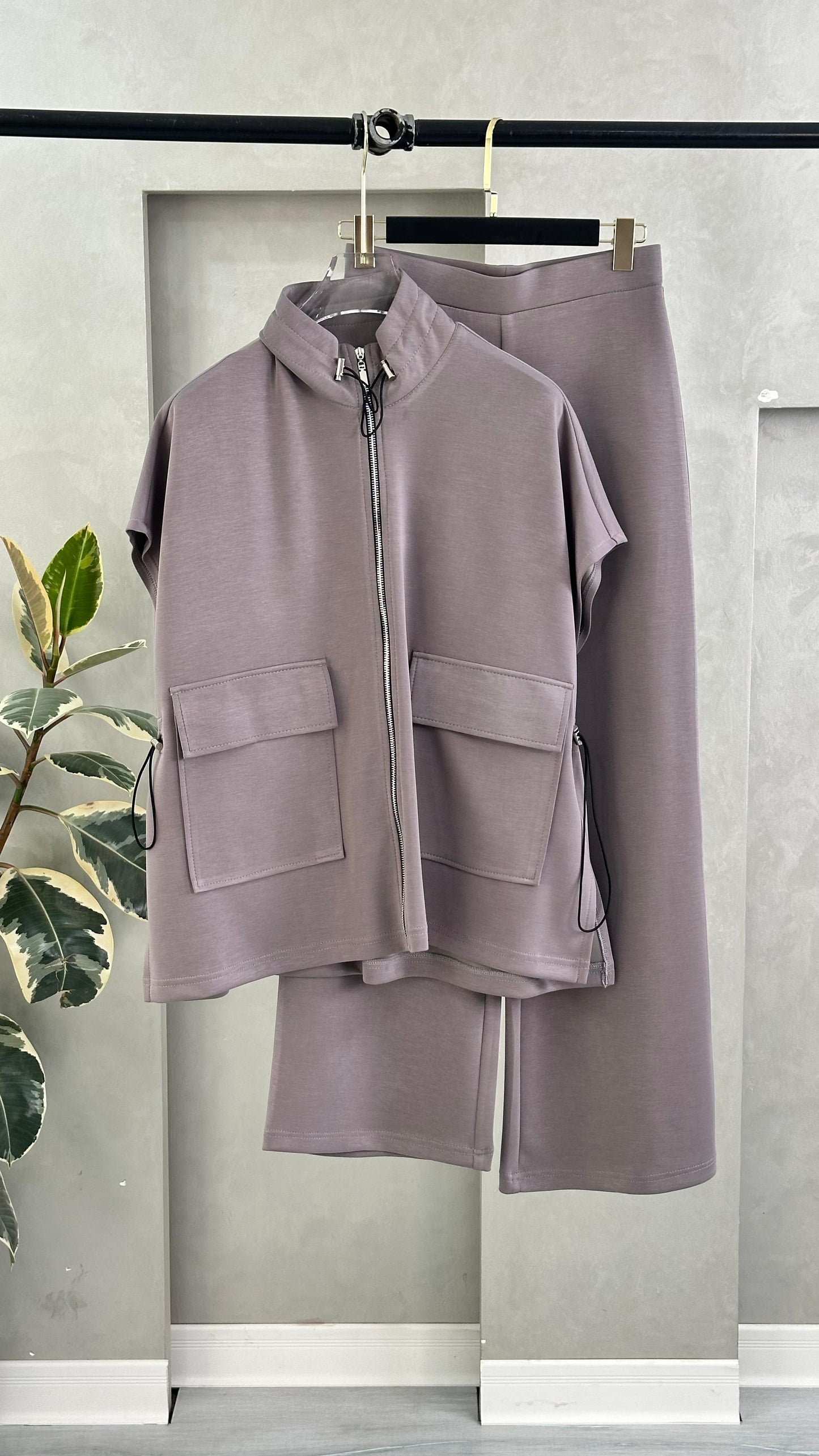 بدلة نسائي جاكيت واسع