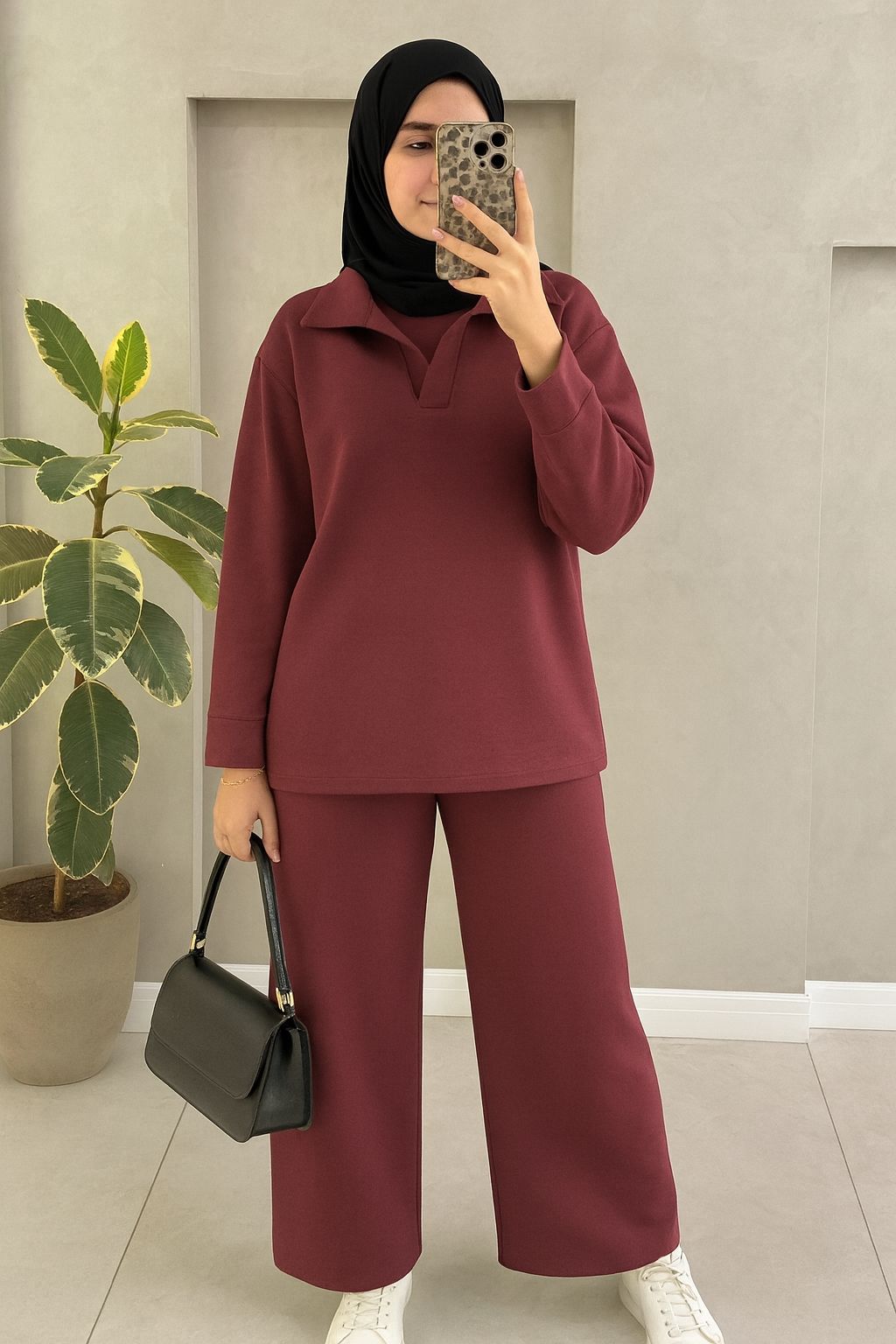 بدلة نسائي