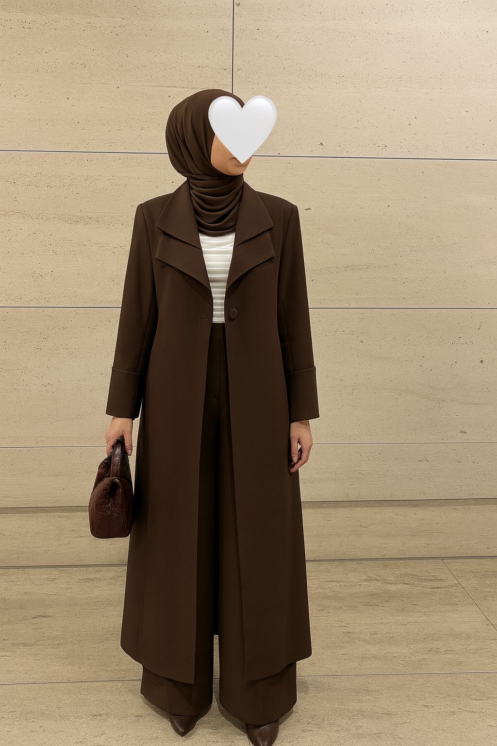 جاكيت نسائي بياقتين