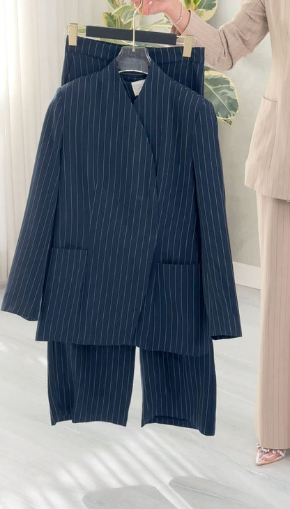 بدلة رسمي مقلم