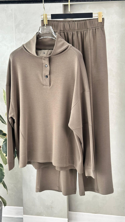 بدلة نسائي ازرار